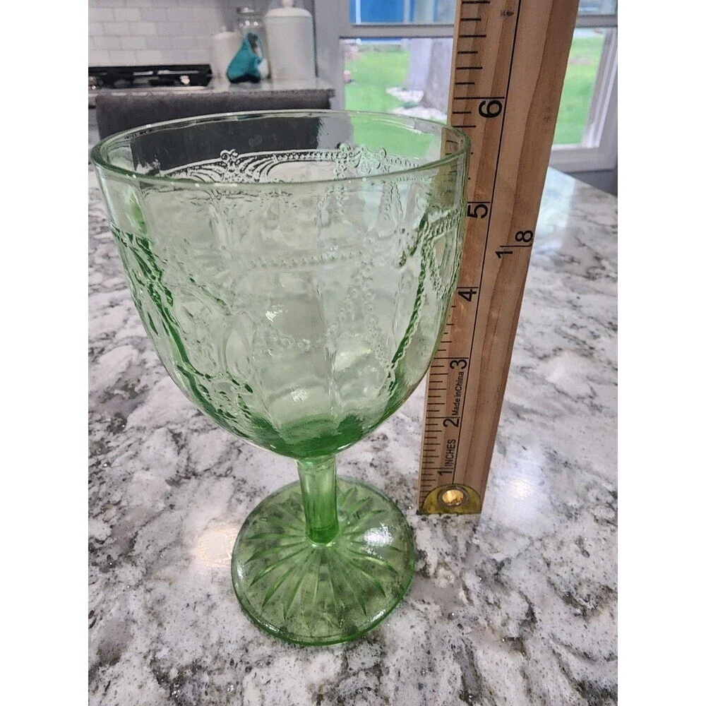 HOCKING GLASS CO. CAMEO BALLERINA GREEN 5-7/8